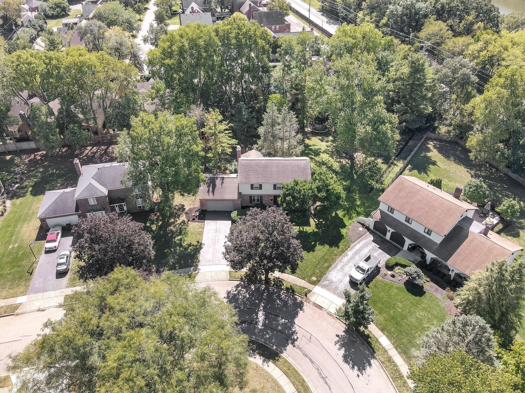 2853 Helston Road Columbus, OH 43220 - Photo 47 of 51
