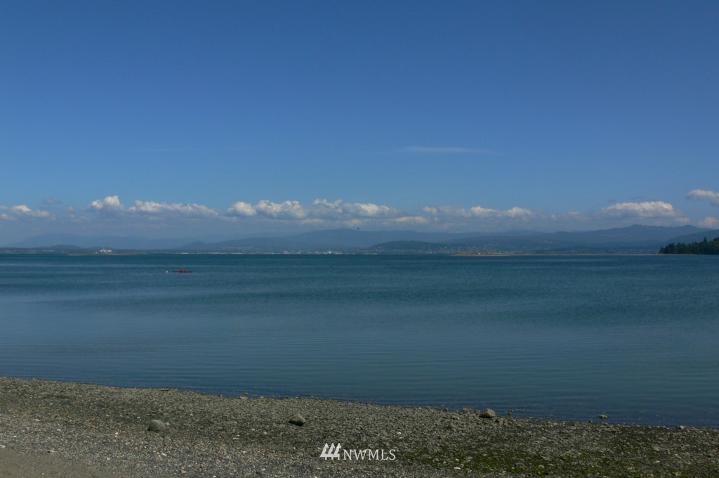 2147 Lummi Shore Road Bellingham, WA 98226 - Photo 17 of 19 Gallery Image 17