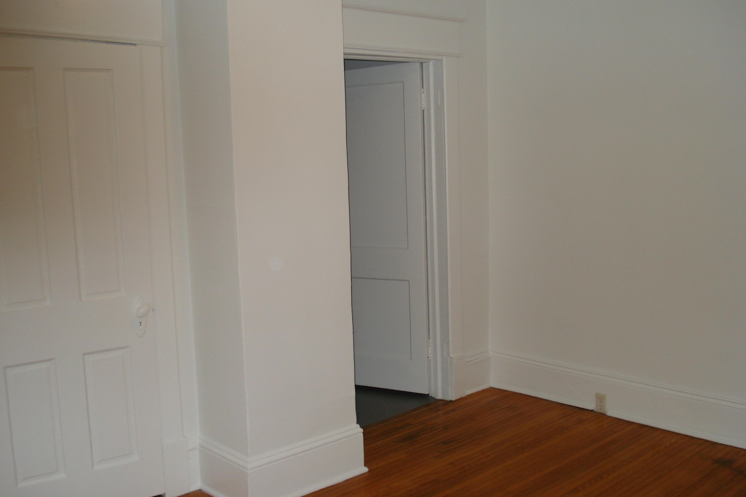 1837 Avon Road Southwest Roanoke, VA 24015 - Photo 7 of 10 DSC02277