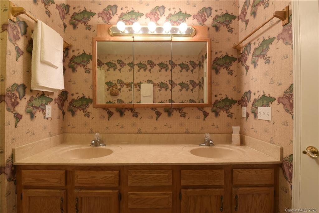 65 Collins Road Marshall, NC 28753 - Photo 34 of 47 Gallery Image 34