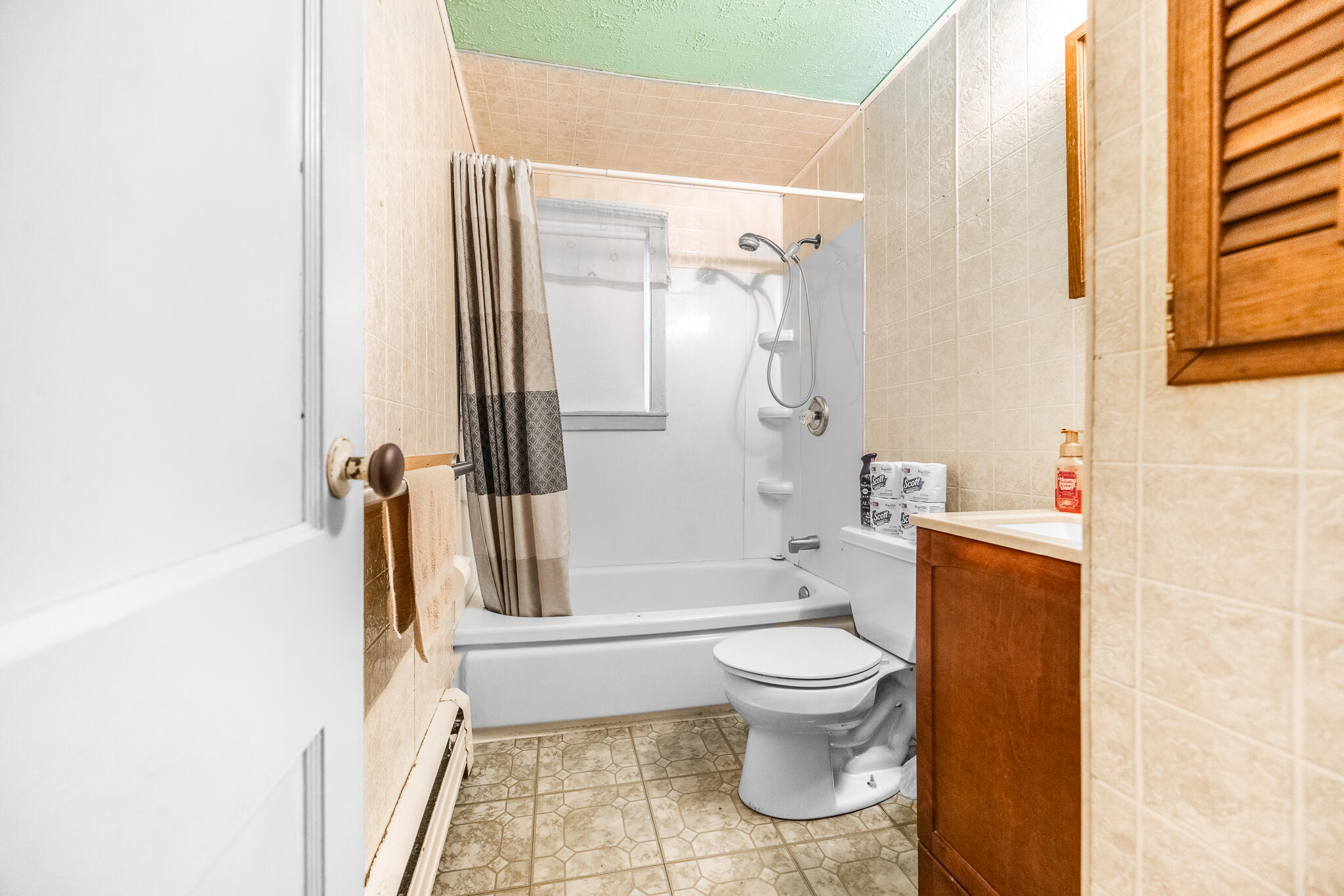 57 Naylor Street Bangor, ME 04401 - Photo 16 of 22 Bath