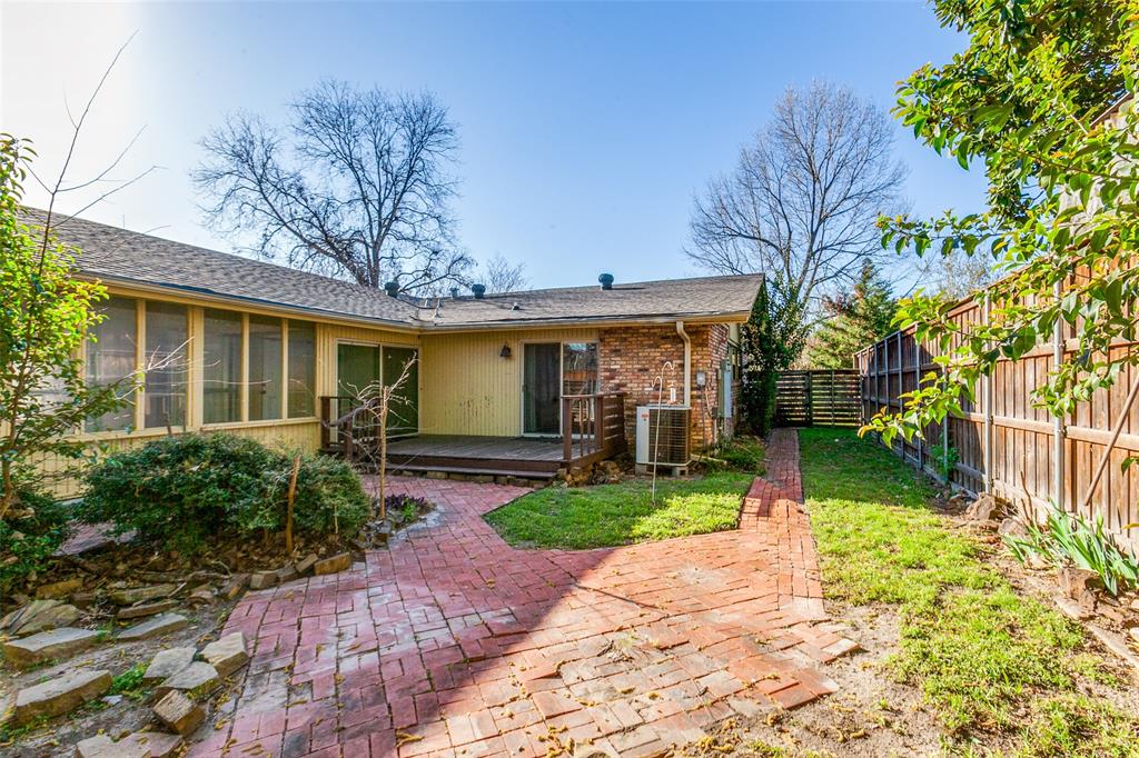 9759 Shoreview Road Dallas, TX 75238 - Photo 13 of 17 Gallery Image 13