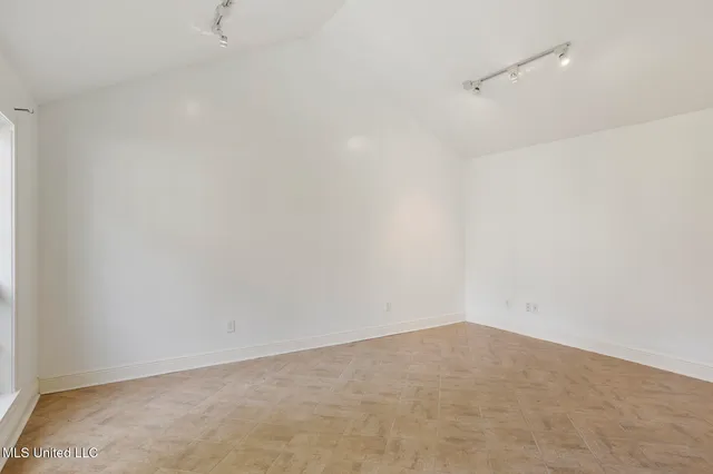 $359,000 | 3831 Tyrone Drive, Jackson, MS 39216