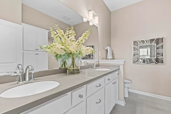 $694,900 | 1380 Prairie Creek Boulevard, Unit 16E, Oconomowoc, WI 53066