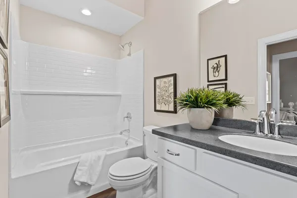 $694,900 | 1380 Prairie Creek Boulevard, Unit 16E, Oconomowoc, WI 53066