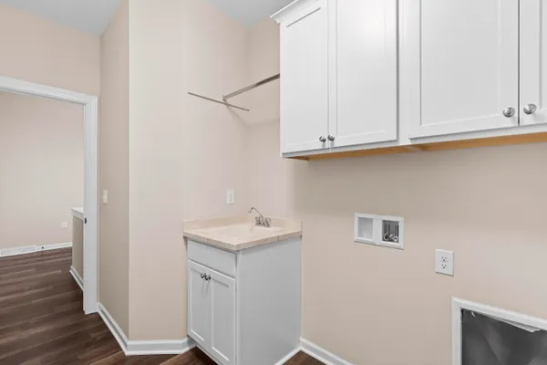 $694,900 | 1380 Prairie Creek Boulevard, Unit 16E, Oconomowoc, WI 53066
