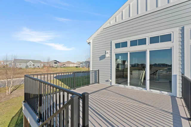 $694,900 | 1380 Prairie Creek Boulevard, Unit 16E, Oconomowoc, WI 53066