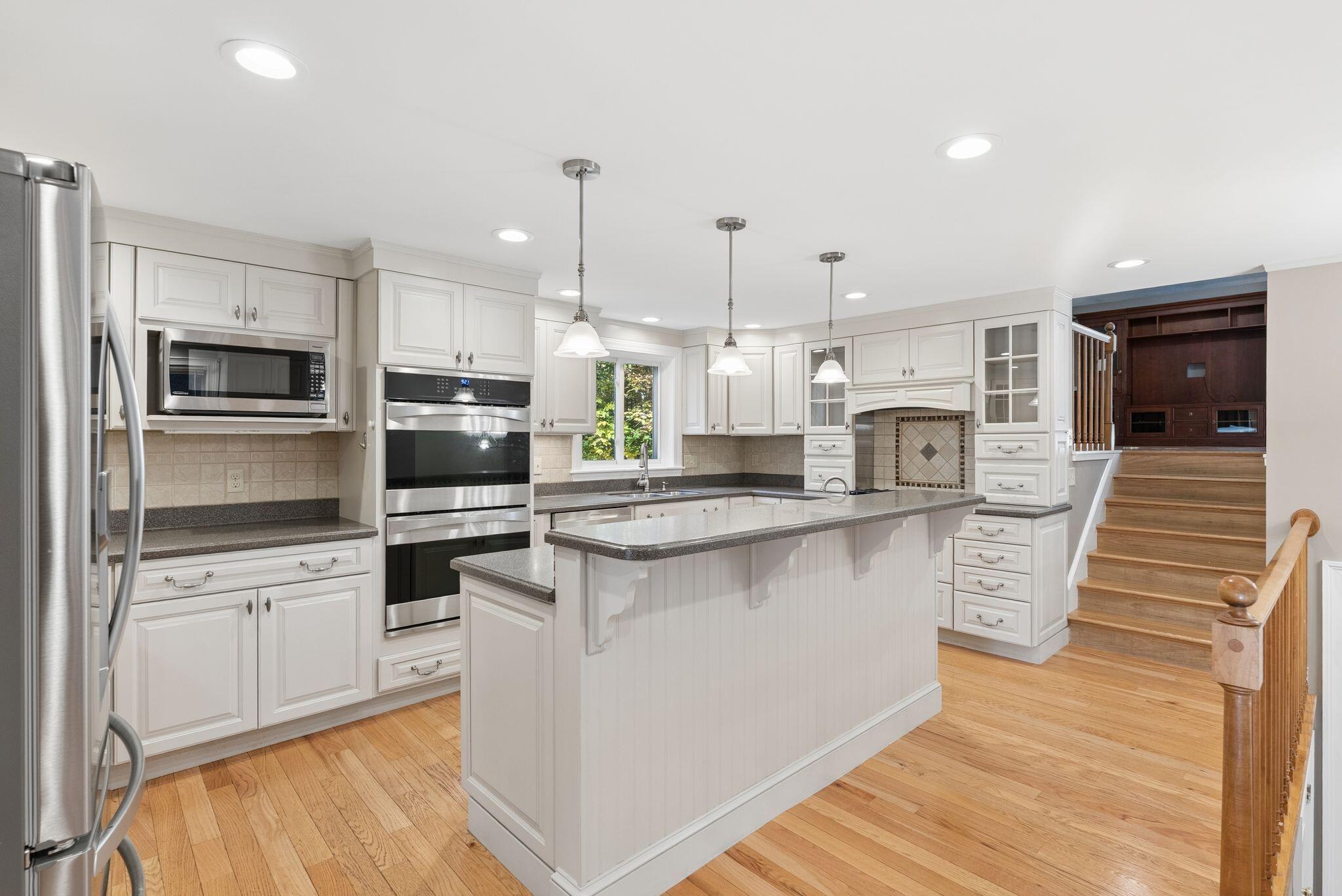 304 Blanchard Road Cumberland, ME 04021 - Photo 5 of 49 28_DSC02173