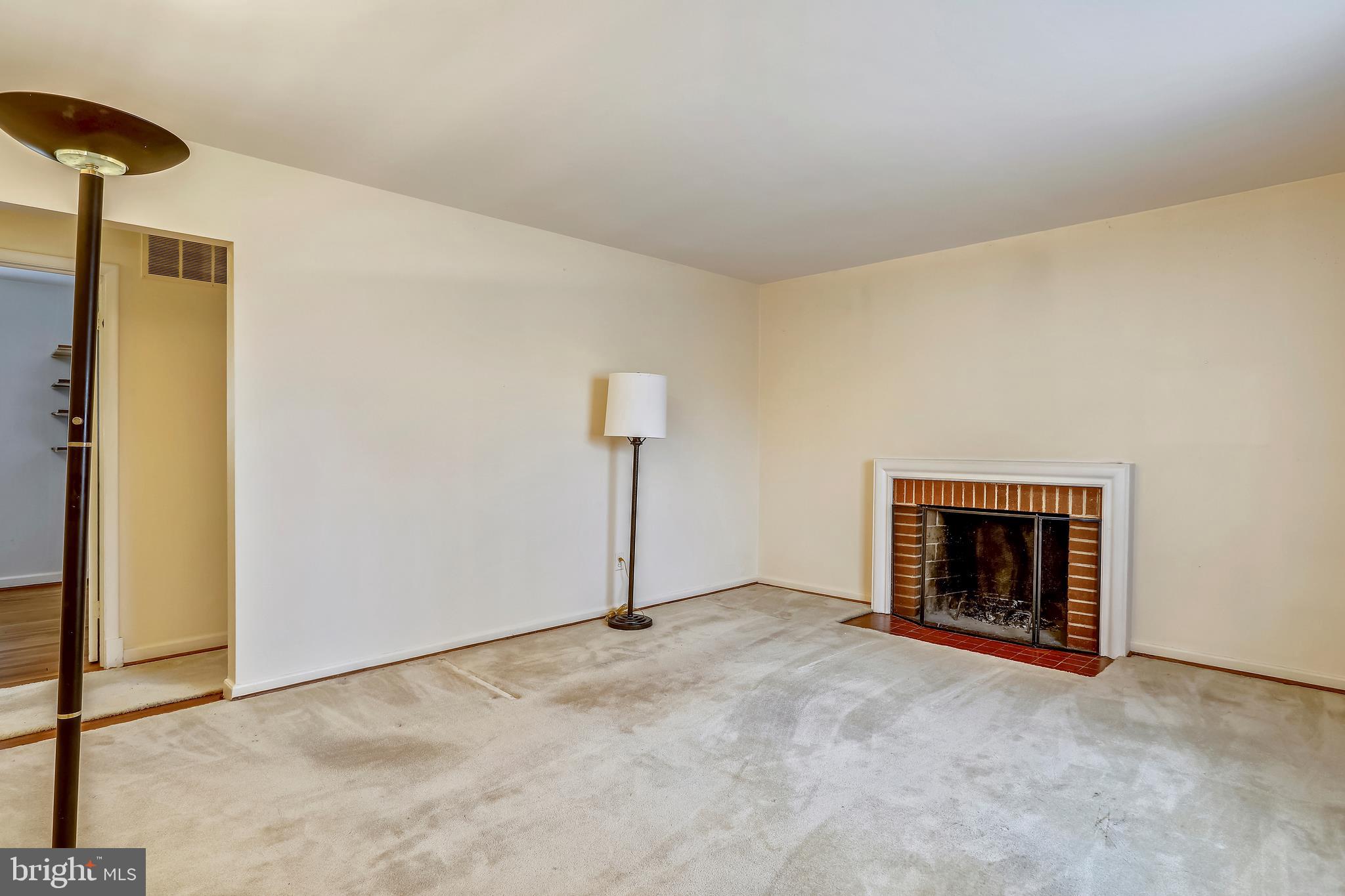 6414 Bells Mill Road Bethesda, MD 20817 - Photo 7 of 30 Gallery Image 7