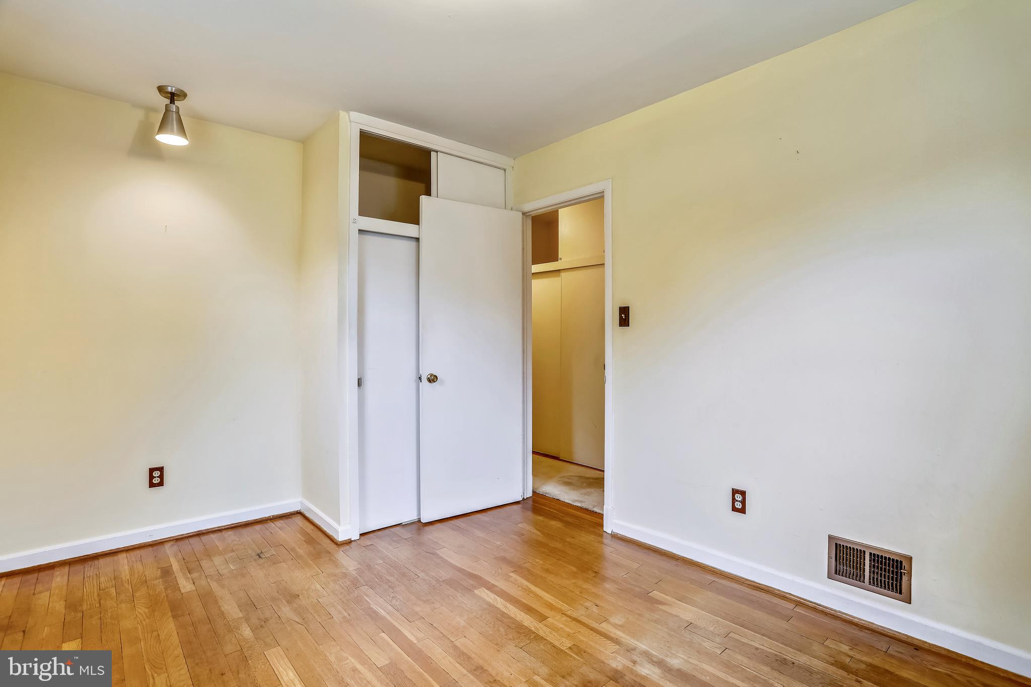 6414 Bells Mill Road Bethesda, MD 20817 - Photo 10 of 30 Gallery Image 10