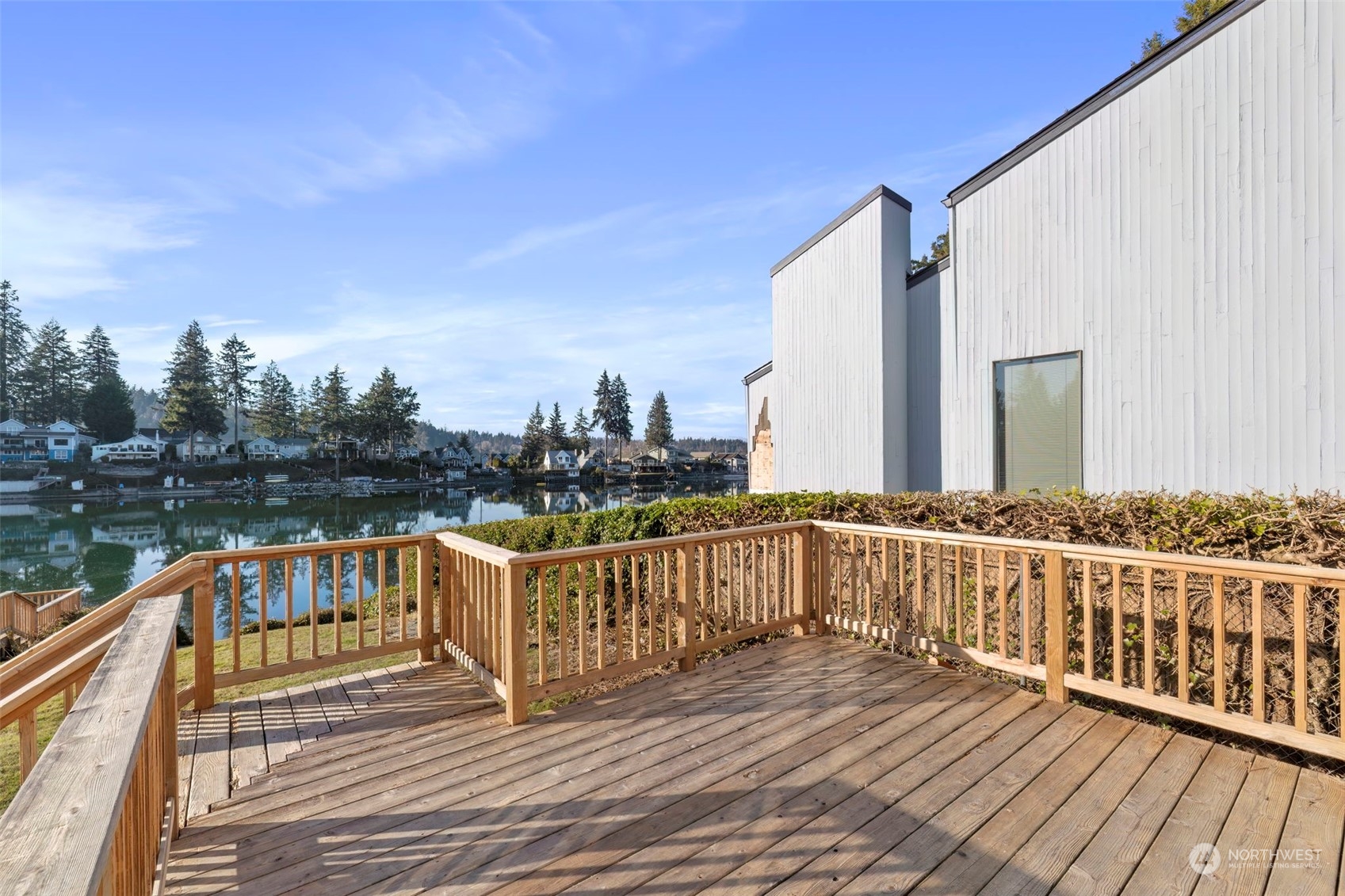 4616 Marine View Place Bremerton, WA 98312 - Photo 28 of 40