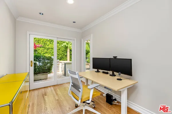 $3,795,000 | 10570 Lindbrook Drive, Los Angeles, CA 90024