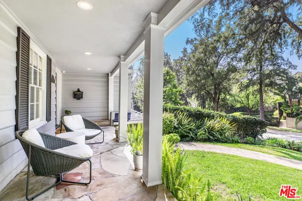 $3,795,000 | 10570 Lindbrook Drive, Los Angeles, CA 90024
