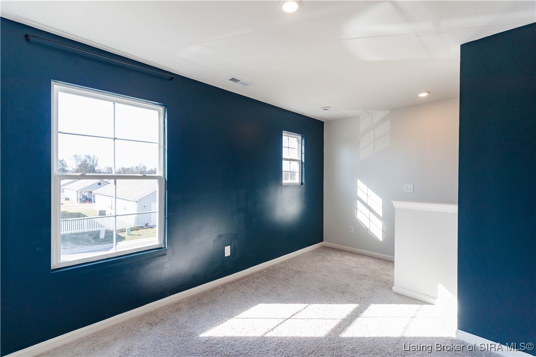 344 Jackson Way Charlestown, IN 47111 - Photo 19 of 29 Loft area
