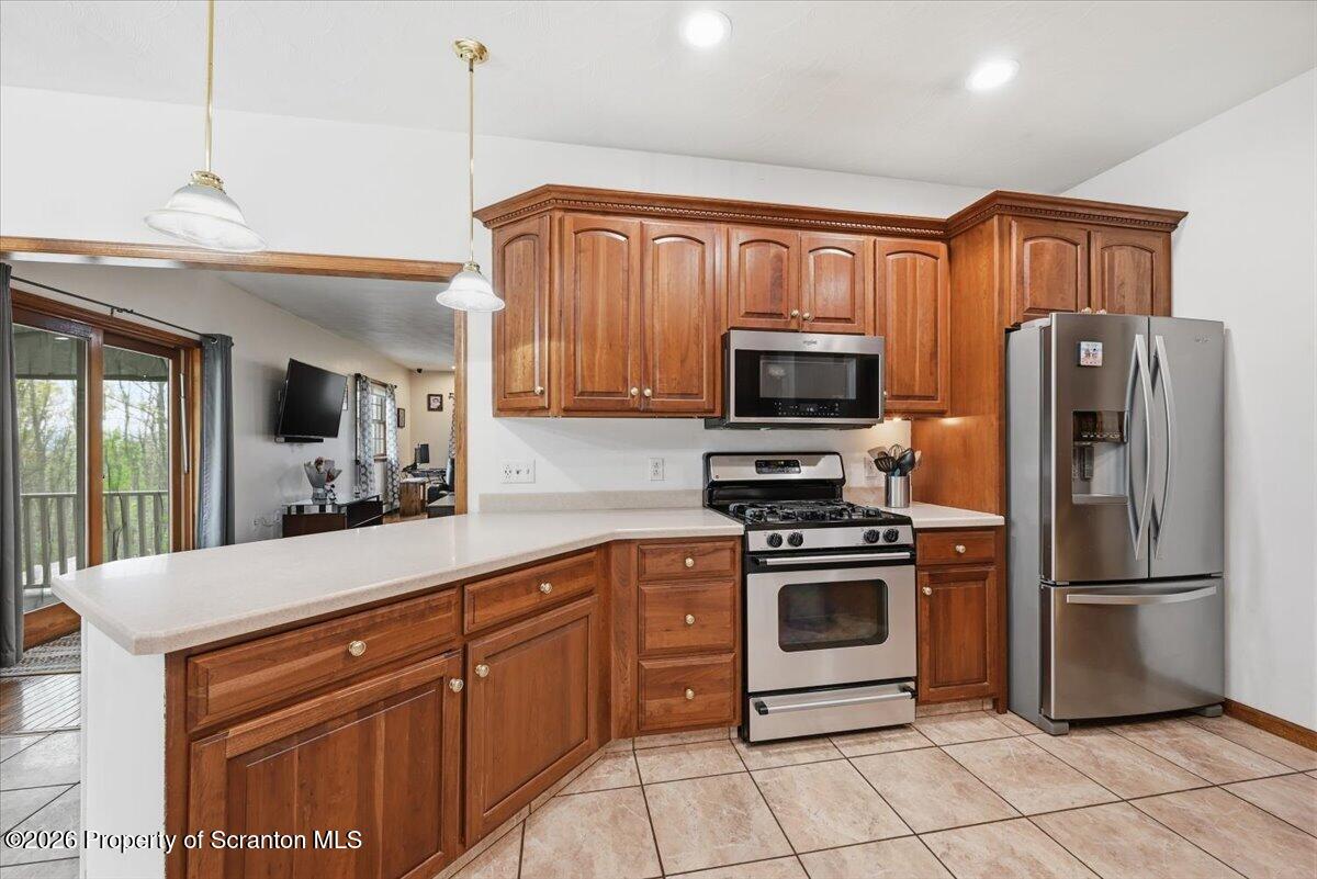 121 Ridgeview Drive Scranton, PA 18504 - Photo 25 of 65 Kitchen