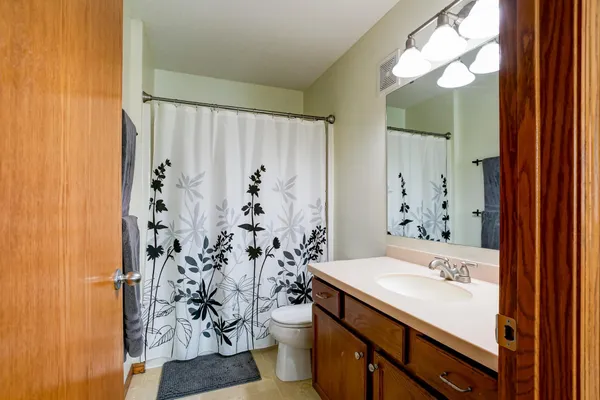 $364,900 | 1586 Mallard Avenue, Baldwin, WI 54002