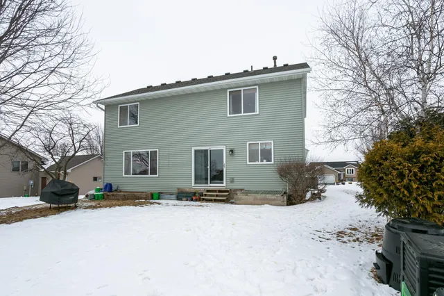 $374,900 | 1586 Mallard Avenue, Baldwin, WI 54002