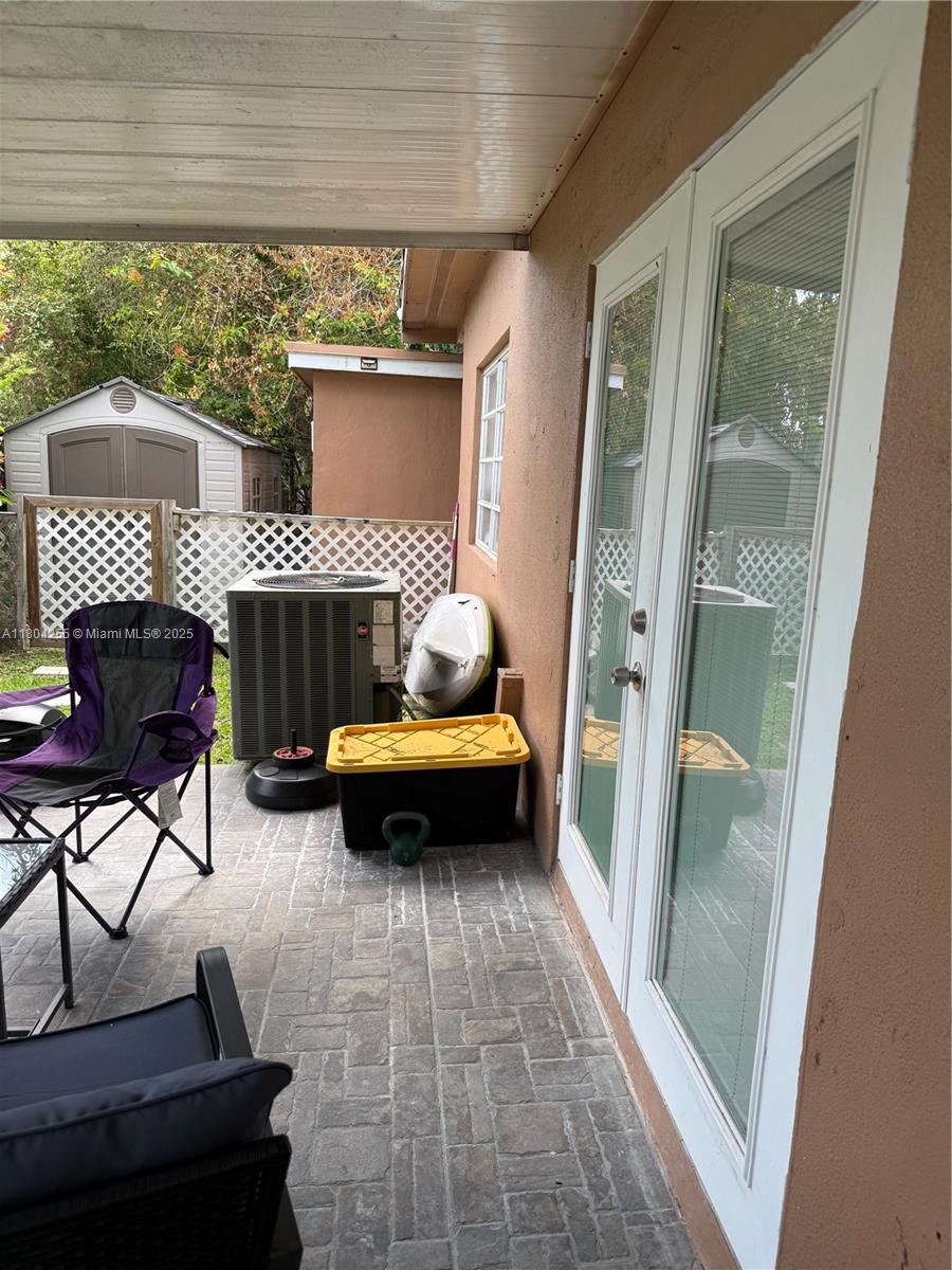 2445 Southwest 18th Street Miami, FL 33145 - Photo 4 of 10