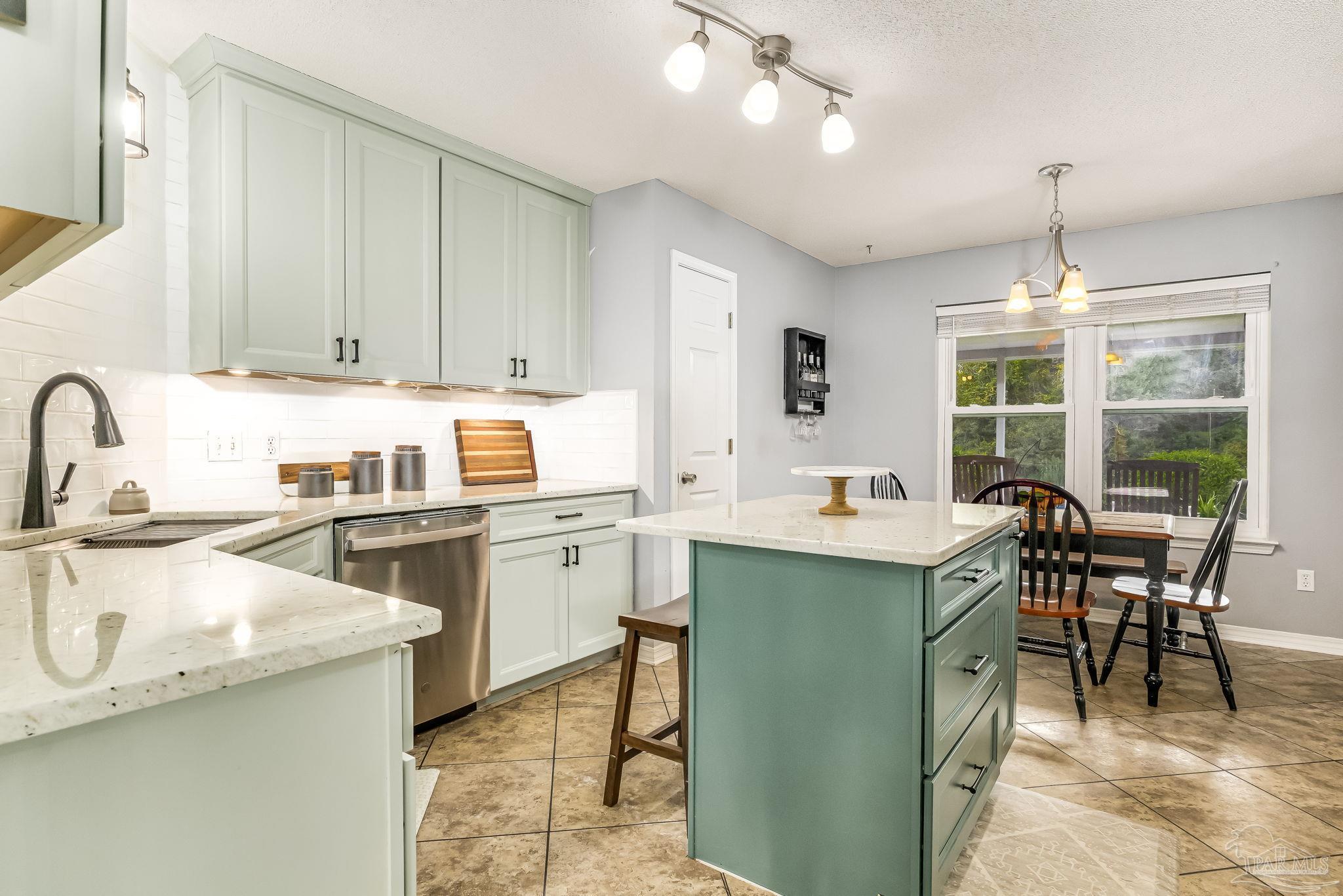 2000 Winners Circle Cantonment, FL 32533 - Photo 21 of 59