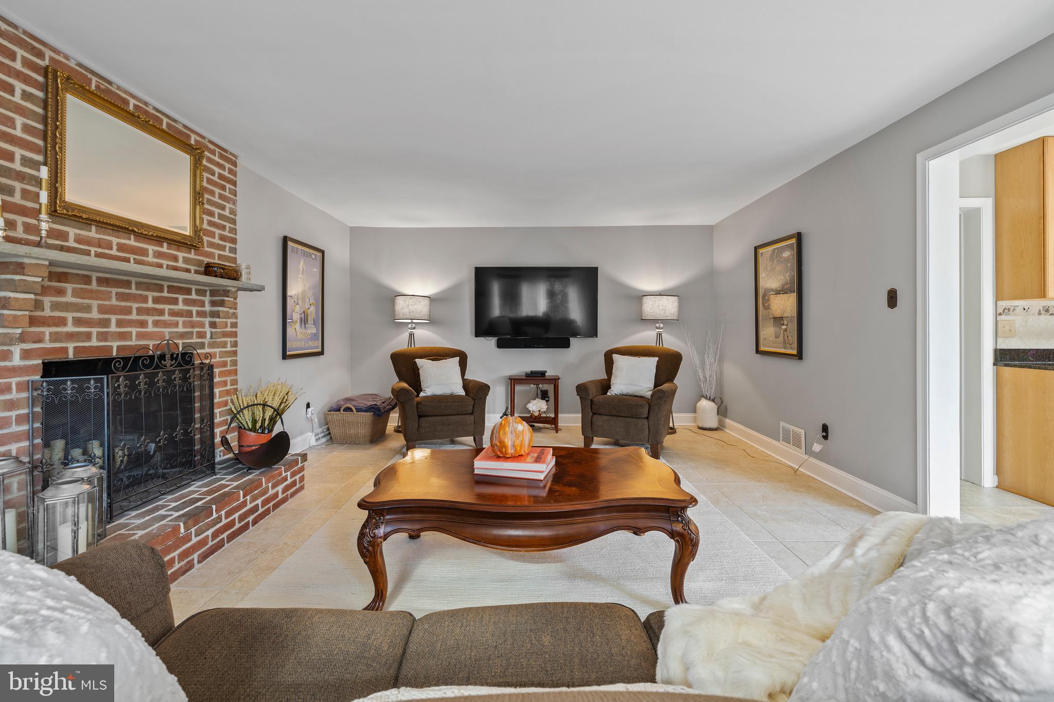 1035 Beaumont Road Berwyn, PA 19312 - Photo 9 of 41