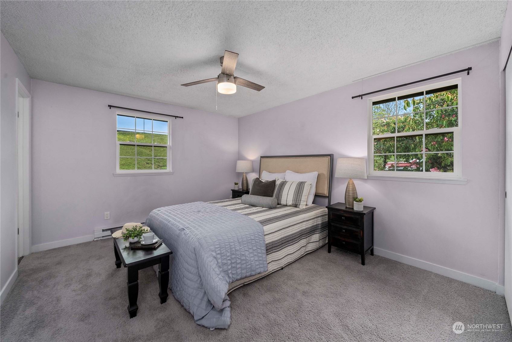 2004 North E Street Aberdeen, WA 98520 - Photo 13 of 38 a bedroom with a bed and a window