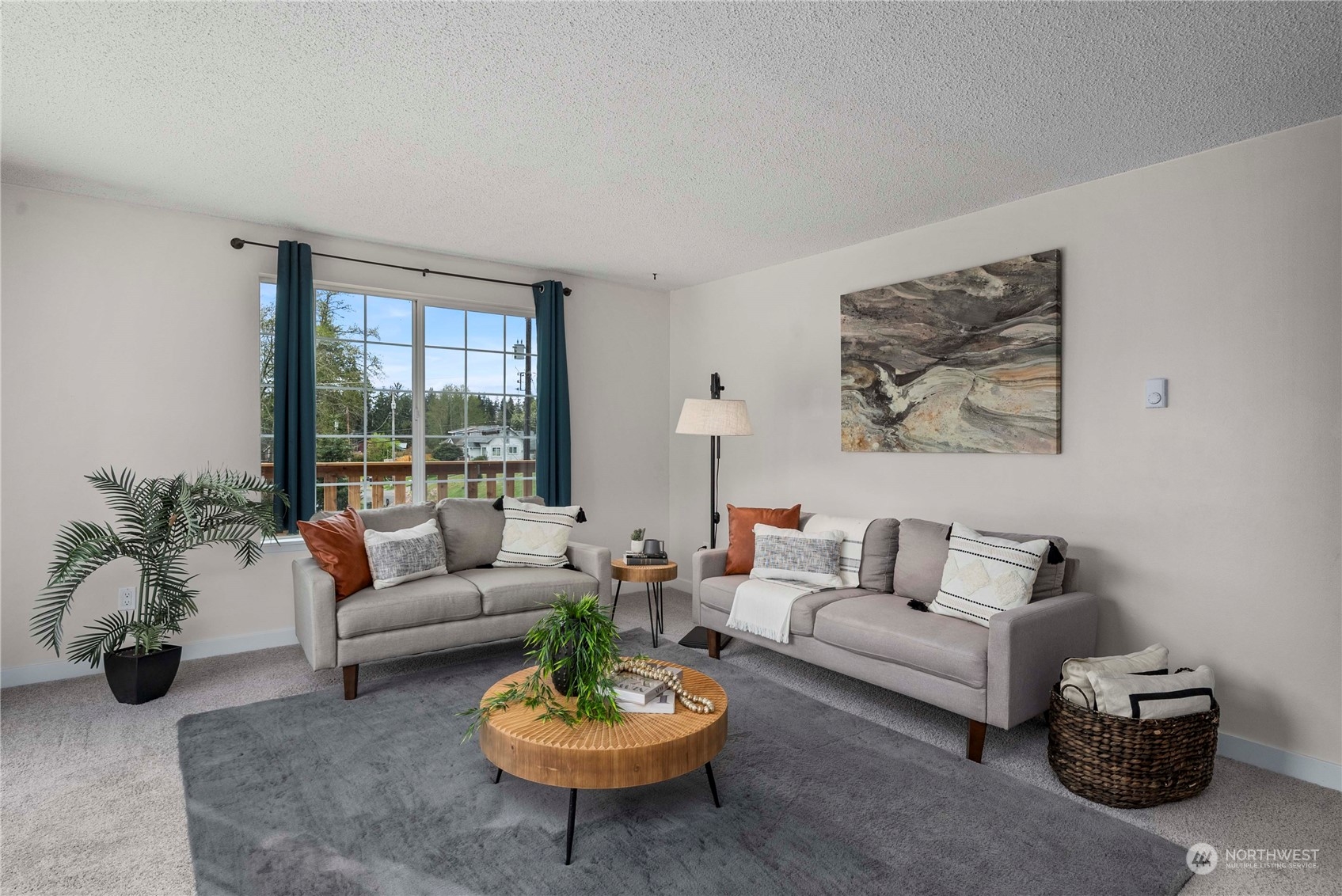 2004 North E Street Aberdeen, WA 98520 - Photo 4 of 38 a living room with furniture potted plant and a window