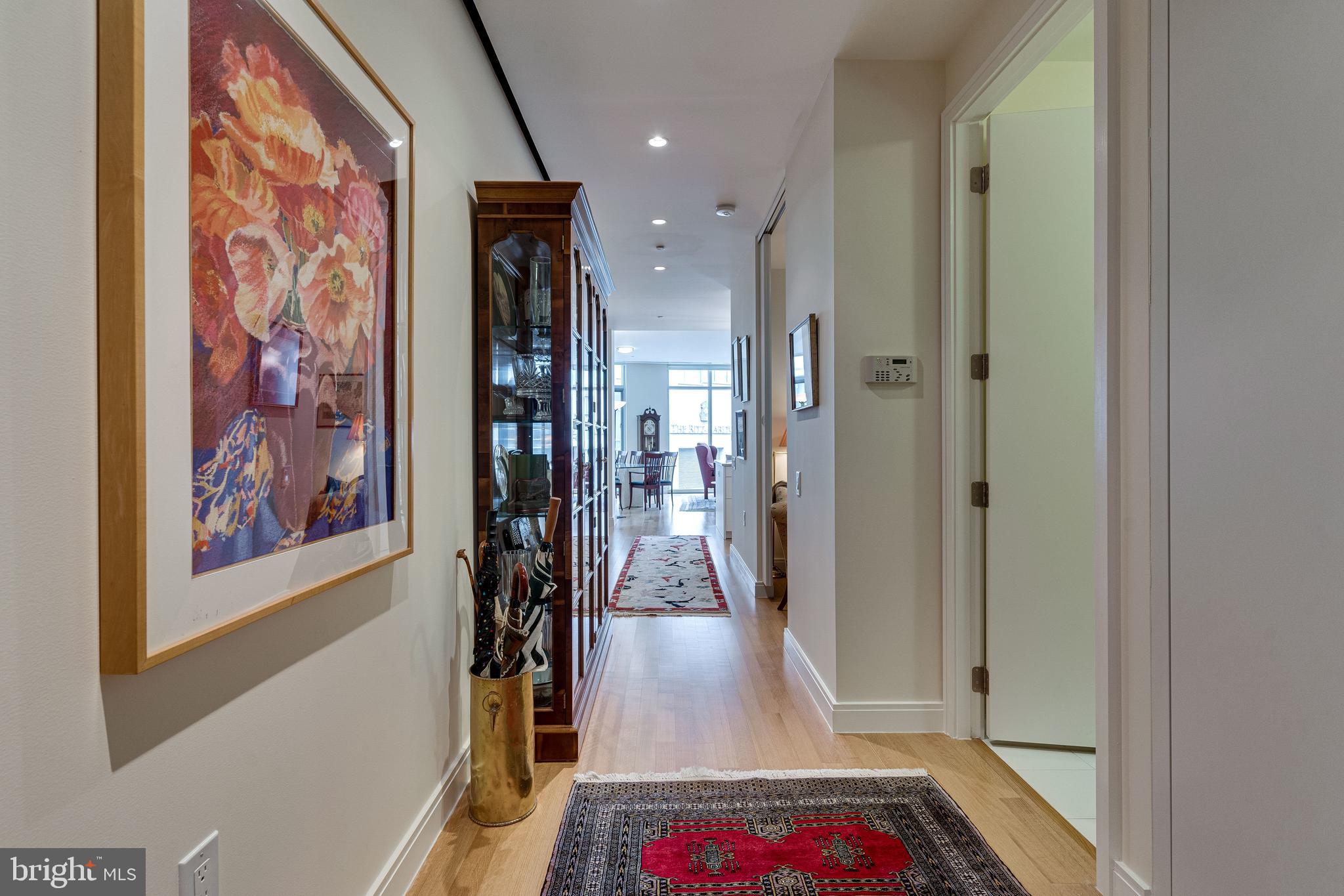 1177 22nd Street Northwest, Unit 3M Washington, DC 20037 - Photo 3 of 26 Entry hallway