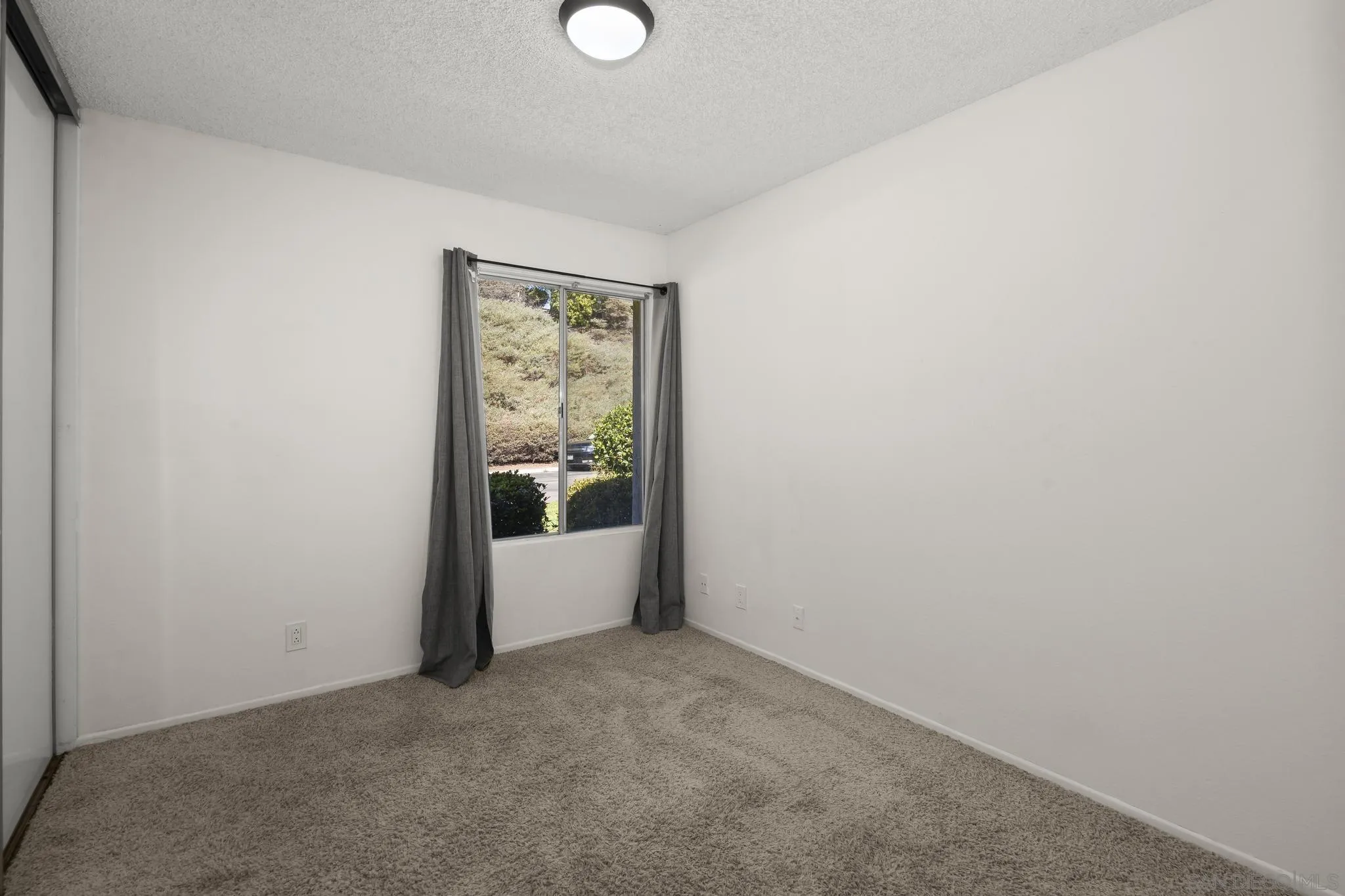 2147 Citrus Tree Lane Spring Valley, CA 91977 - Photo 22 of 32 Gallery Image 22