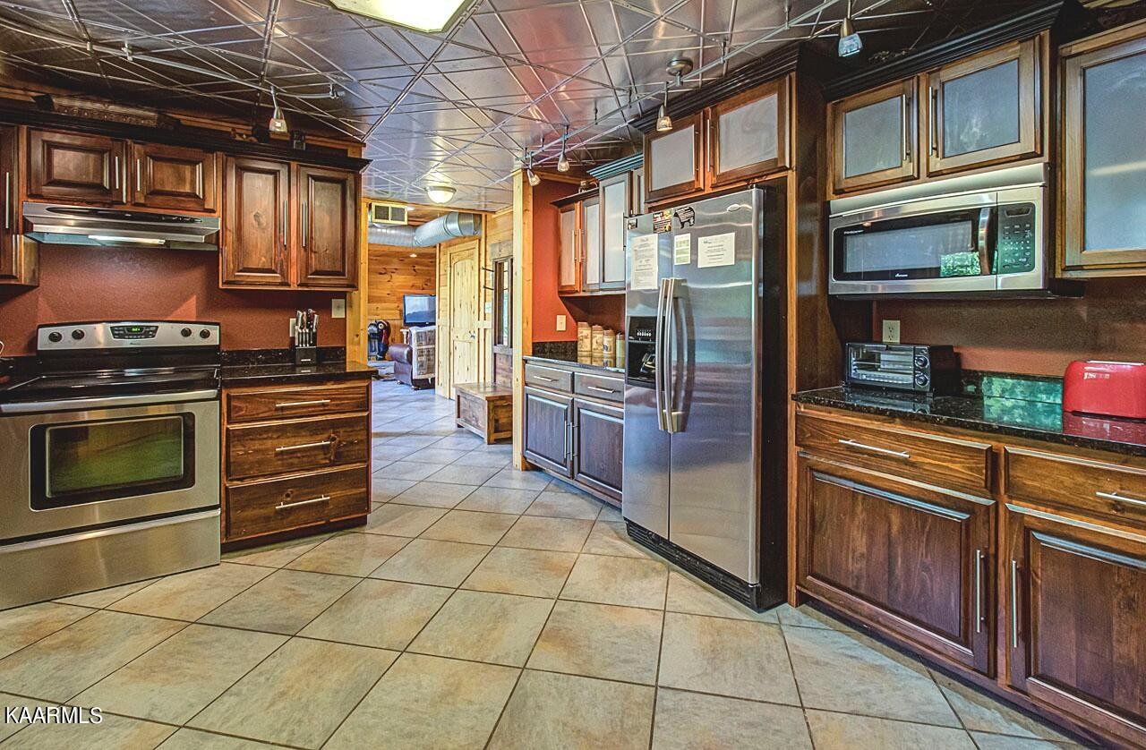 442 P A Proffitt Road Gatlinburg, TN 37738 - Photo 10 of 44 Gallery Image 10
