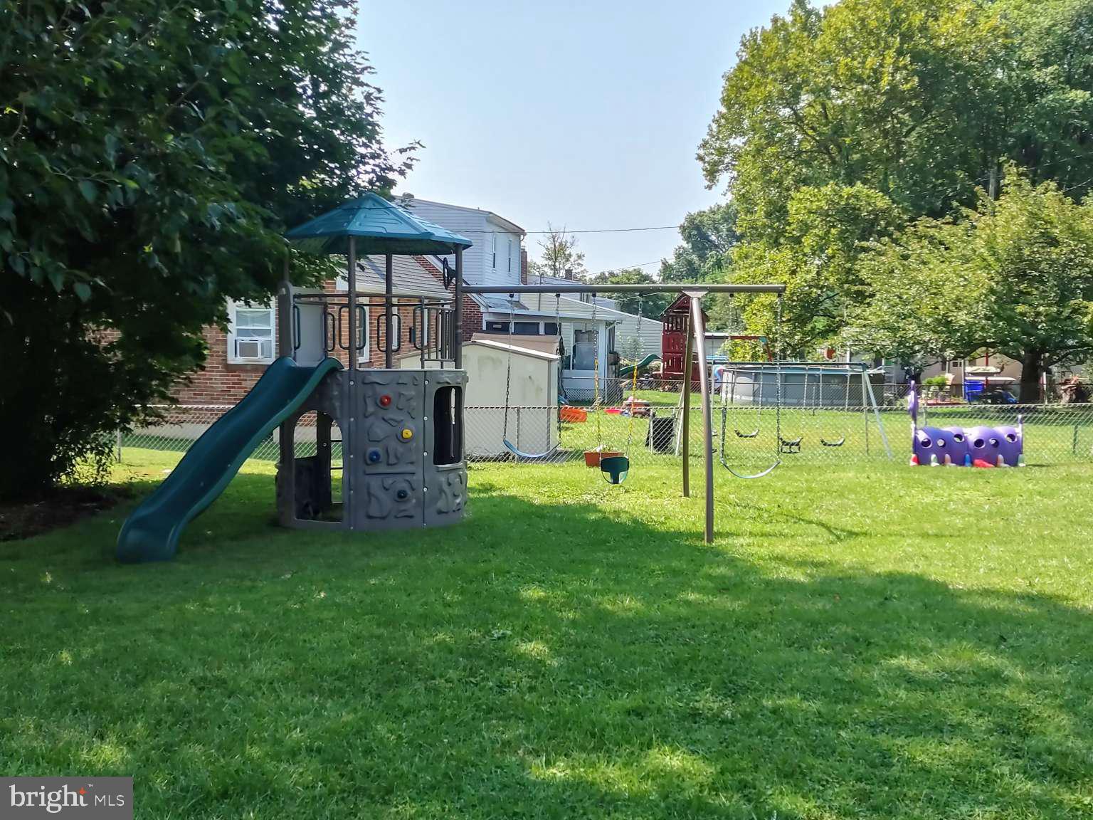 762 Paradise Road York, PA 17406 - Photo 8 of 19 Gallery Image 8