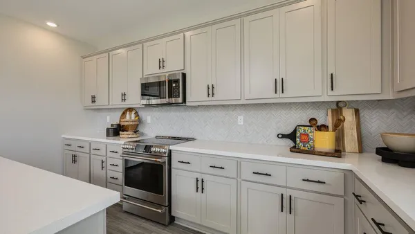 $785,455 | 3246 Oak Trl Drive, Manteca, CA 95337