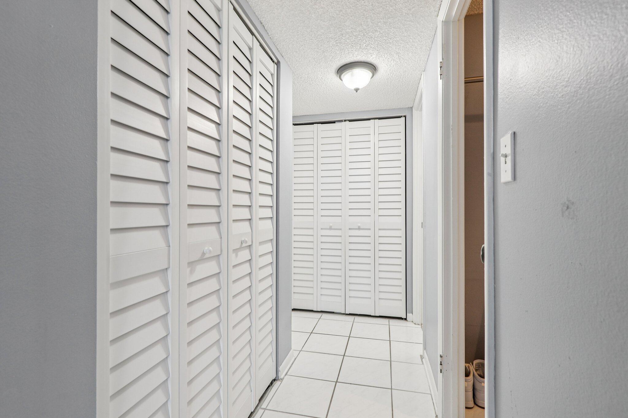 6500 Cypress Road, Unit 508 Plantation, FL 33317 - Photo 17 of 32 a bathroom with a shower