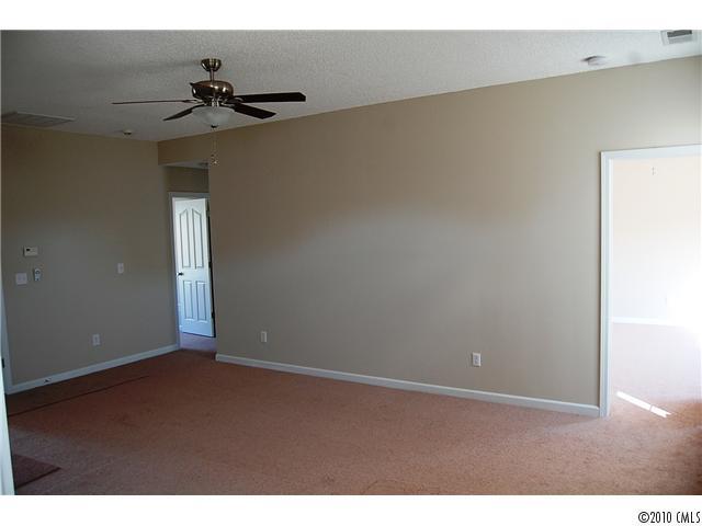 2231 Meadecroft Road Charlotte, NC 28214 - Photo 8 of 16 Gallery Image 8