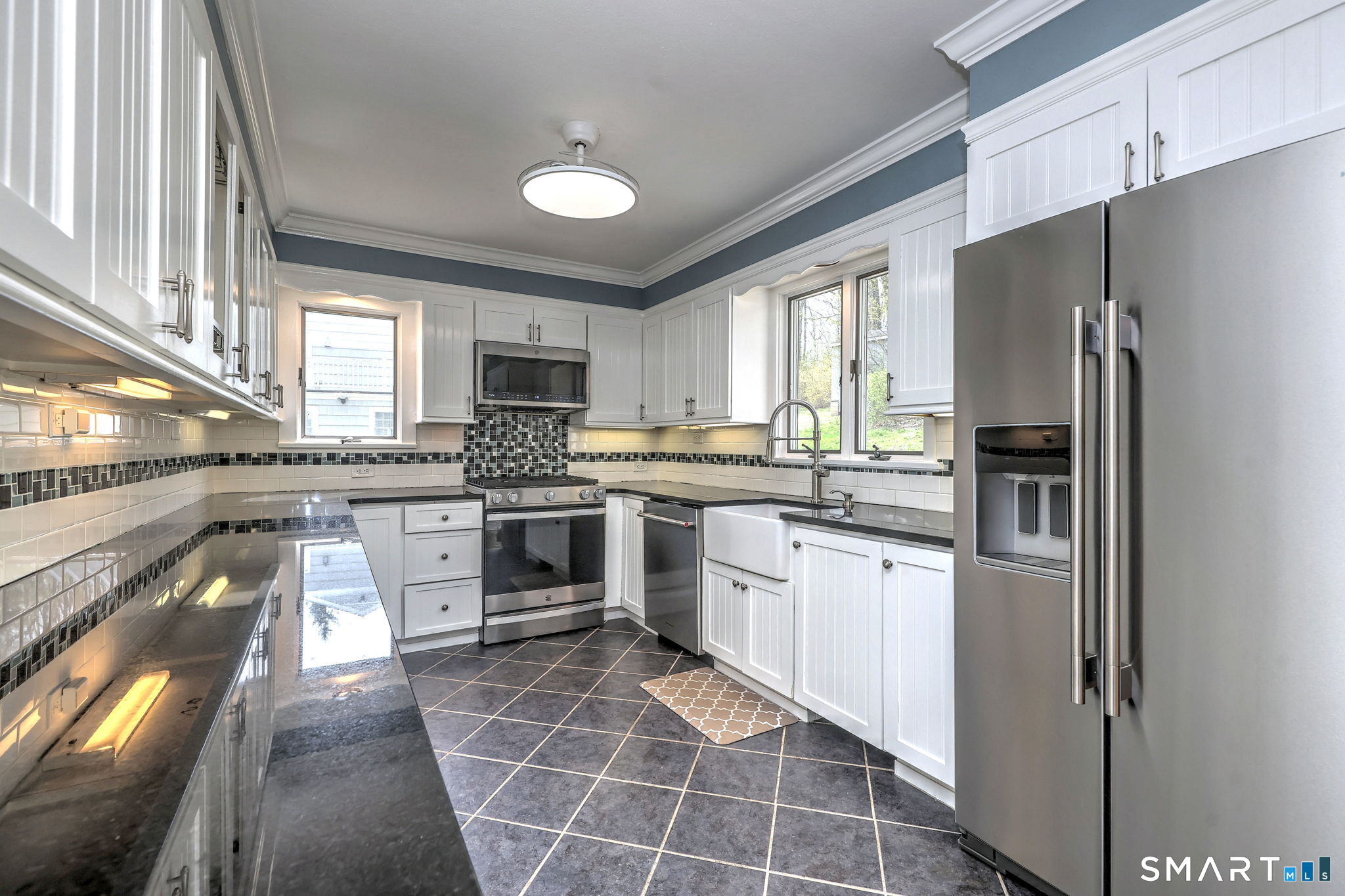 31 Shawnee Road Trumbull, CT 06611 - Photo 19 of 40