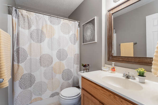 3761 Thornhill Circle Champaign, IL 61822 - Photo 13 of 18 a bathroom with a sink toilet and shower