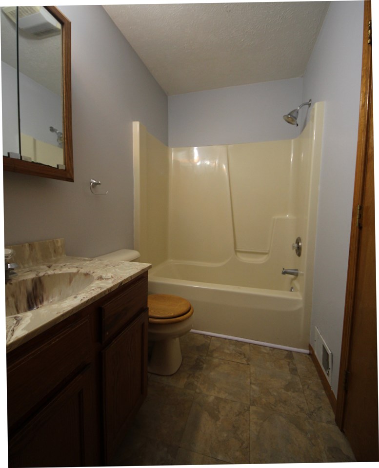 5625 Penn Colony Road Interlochen, MI 49643 - Photo 15 of 19 1821918-14.JPG