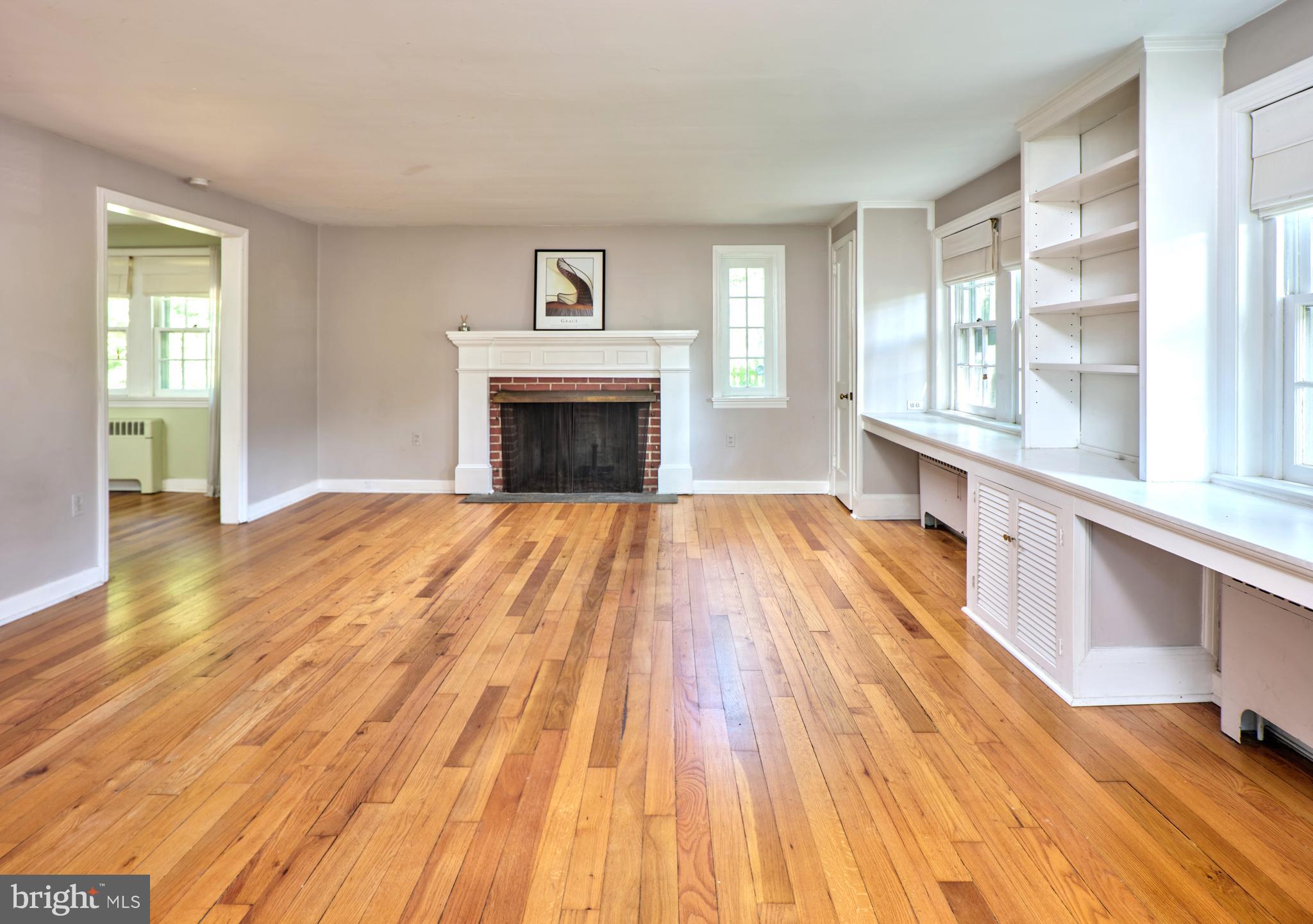 132 Beulah Road Doylestown, PA 18901 - Photo 13 of 29 Living Room
