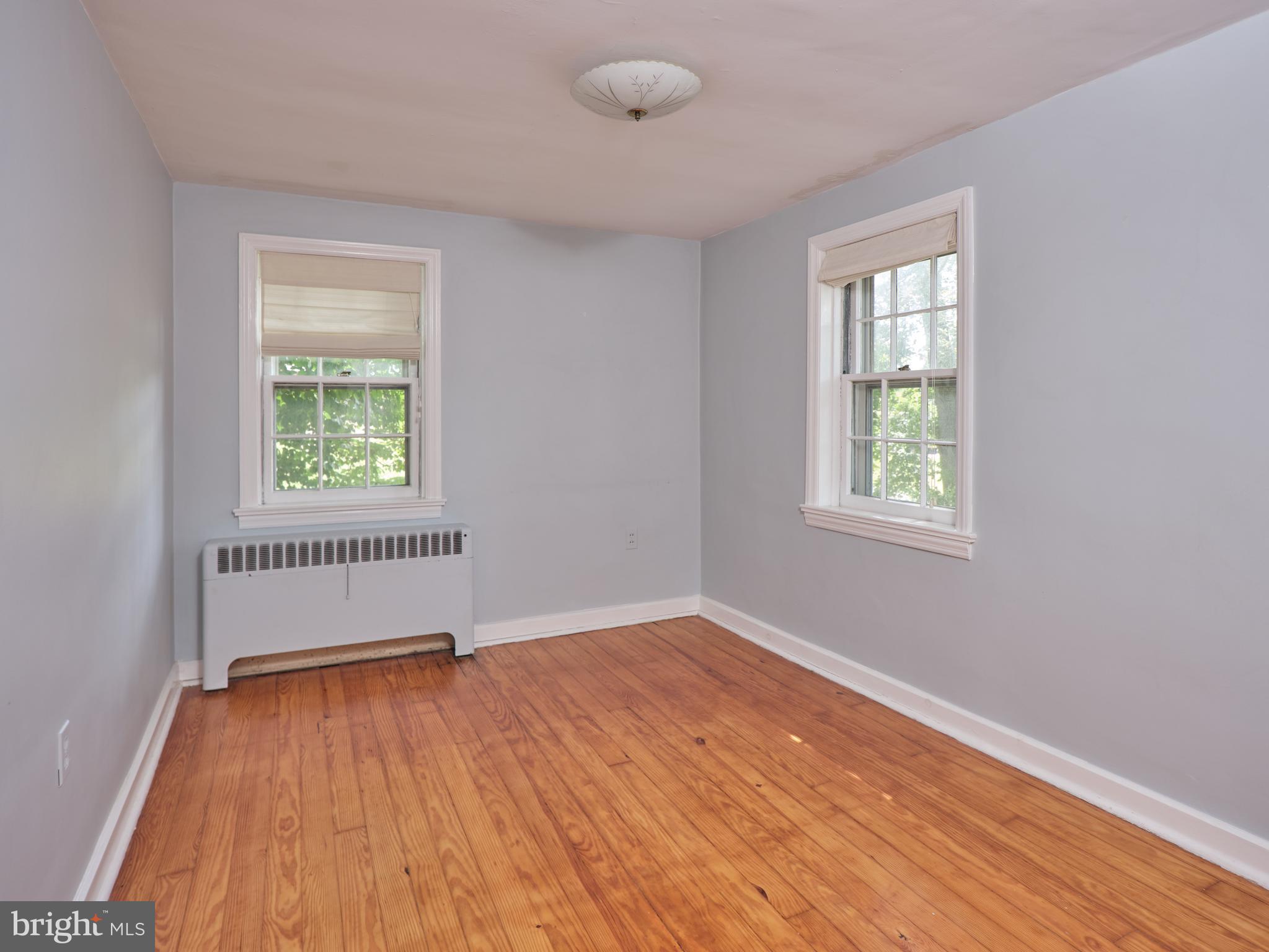 132 Beulah Road Doylestown, PA 18901 - Photo 17 of 29 3rd Bedroom