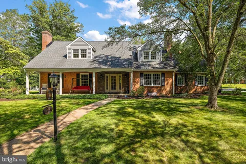 $995,000 | 542 Kerfoot Farm Road, Wilmington, DE 19803