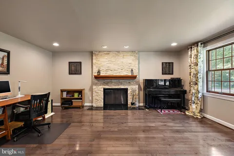 $995,000 | 542 Kerfoot Farm Road, Wilmington, DE 19803