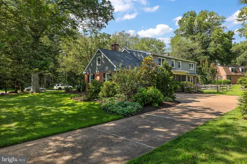 $995,000 | 542 Kerfoot Farm Road, Wilmington, DE 19803