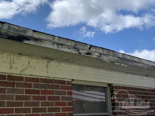 3281 Mason Road Walnut Hill, FL 32568 - Photo 15 of 41 a close view of a sink