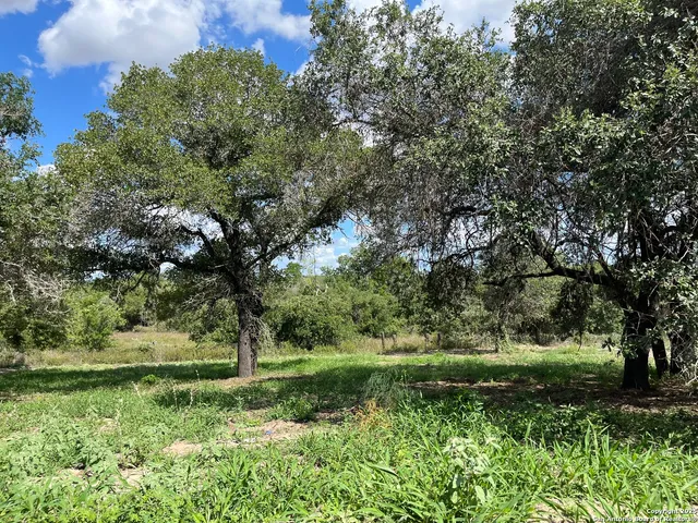 $69,000 | Lot D 497 Cr 124, Floresville, TX 78114
