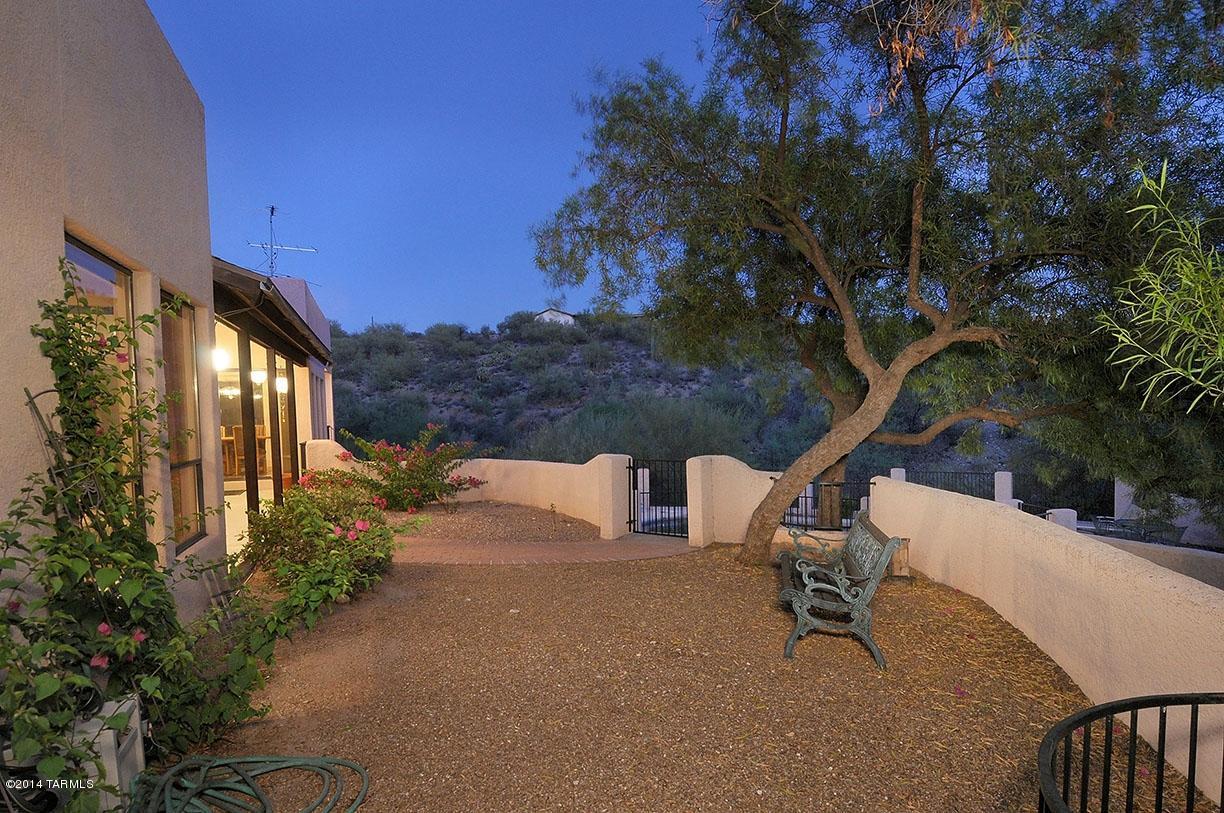 5250 North Swan Road Tucson, AZ 85718 - Photo 14 of 18 Gallery Image 14