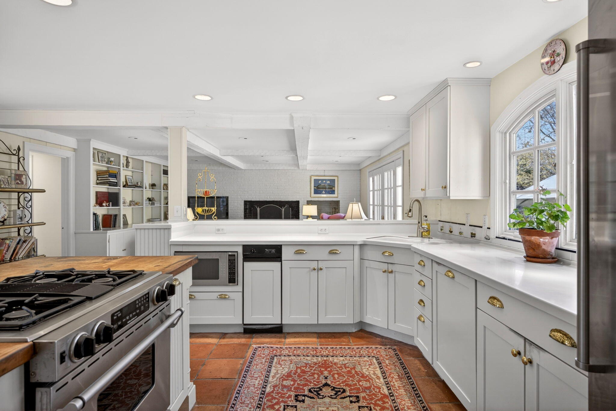 23 Antioch Road Falmouth, MA 02540 - Photo 17 of 69 Kitchen