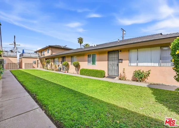 $3,200,000 | 311 South Kroeger Street, Anaheim, CA 92805