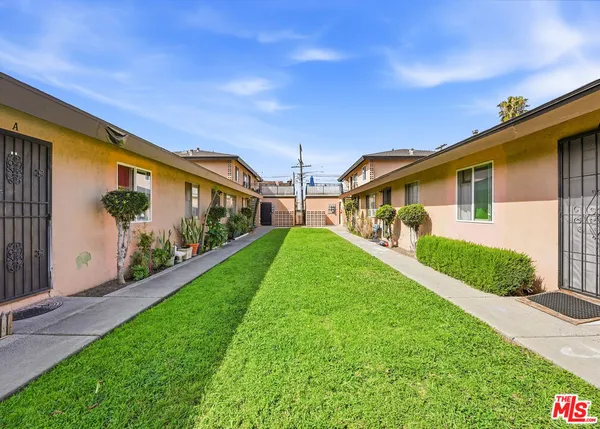 $3,200,000 | 311 South Kroeger Street, Anaheim, CA 92805