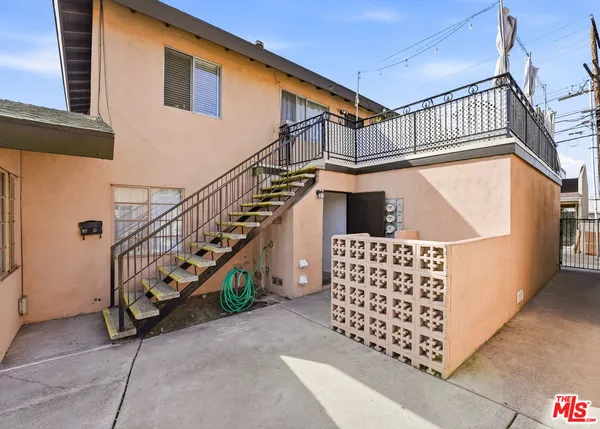 $3,200,000 | 311 South Kroeger Street, Anaheim, CA 92805
