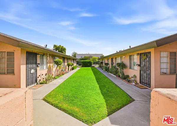 $3,200,000 | 311 South Kroeger Street, Anaheim, CA 92805