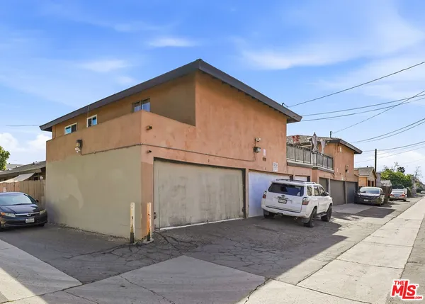 $3,200,000 | 311 South Kroeger Street, Anaheim, CA 92805